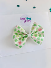 Load image into Gallery viewer, Pink and Green Shamrock Bow
