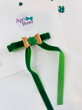 Load image into Gallery viewer, ST Patricks Day Coquette Bow
