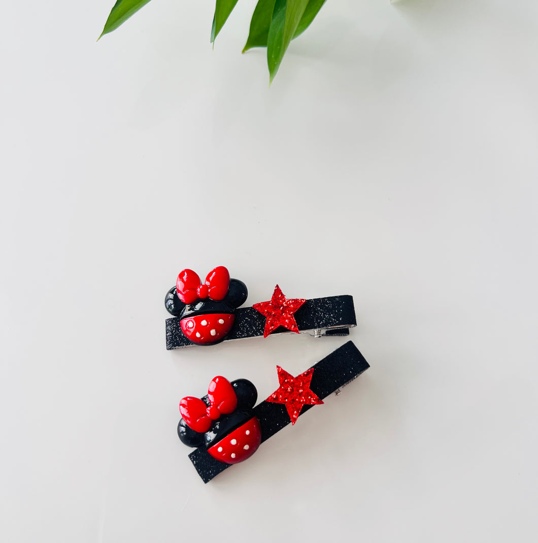 Minnie Mouse hair clip