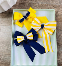 Load image into Gallery viewer, Back to school, back to school bows, school bows, set of bows
