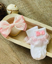 Load image into Gallery viewer, Baby girl Bow and socks set outfits , baby girl birthday bow and sock set, pink baby girl bow, girls set, pink girl hair accessory
