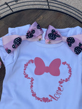 Load image into Gallery viewer, Minnie Mouse  top and bow set,Minnie mouse shirt, Minnie Mouse  bow, girls Minnie bow, girls Minnie shirt, Minnie hair bow and girls shirt
