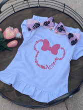 Load image into Gallery viewer, Minnie Mouse  top and bow set,Minnie mouse shirt, Minnie Mouse  bow, girls Minnie bow, girls Minnie shirt, Minnie hair bow and girls shirt
