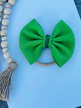 Load image into Gallery viewer, girls hair bows,  baby girl green headband, green hair bows
