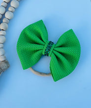 Load image into Gallery viewer, girls hair bows,  baby girl green headband, green hair bows
