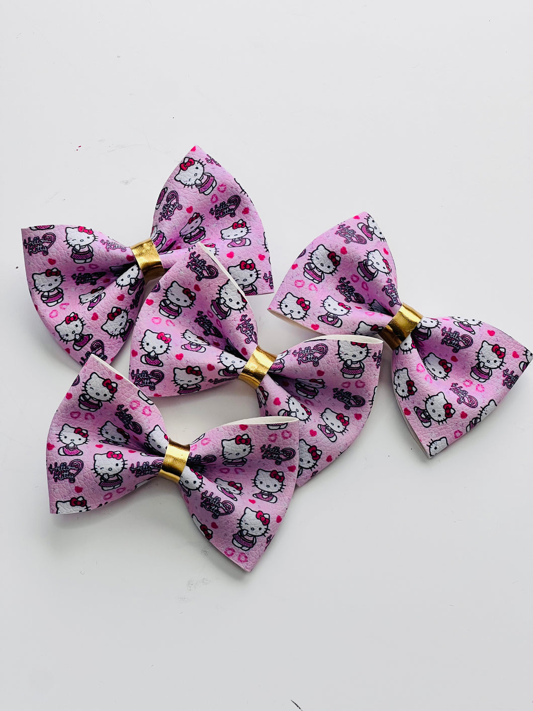 Hello kitty Bow 5”