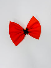 Load image into Gallery viewer, Orange Spider Bow
