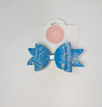 Load image into Gallery viewer, Blue glitter Bow
