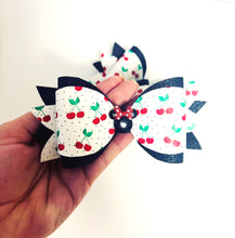 Load image into Gallery viewer, Minnie Mouse bow
