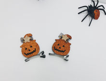 Load image into Gallery viewer, Pumpkin clip set
