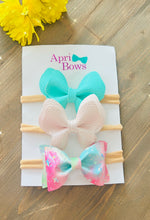 Load image into Gallery viewer, Butterfly headband bow
