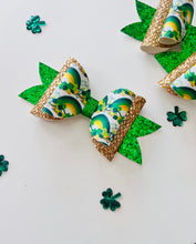 Load image into Gallery viewer, Saint Patricks gold
