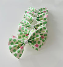 Load image into Gallery viewer, Pink and Green Shamrock Bow
