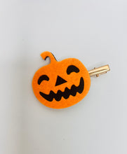 Load image into Gallery viewer, Mini Pumpkin Clip
